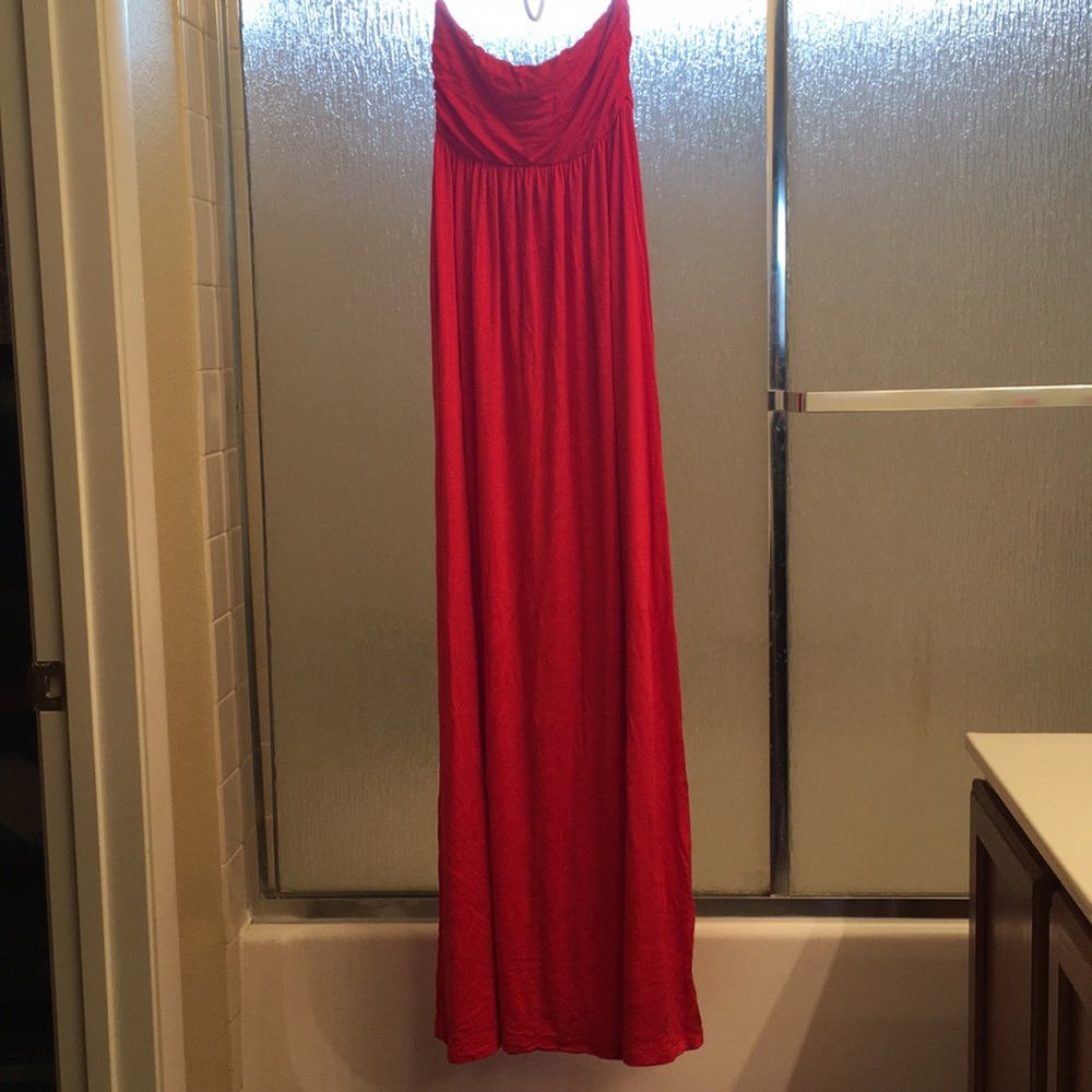 Lani Long MAXI strapless dress. Size Medium